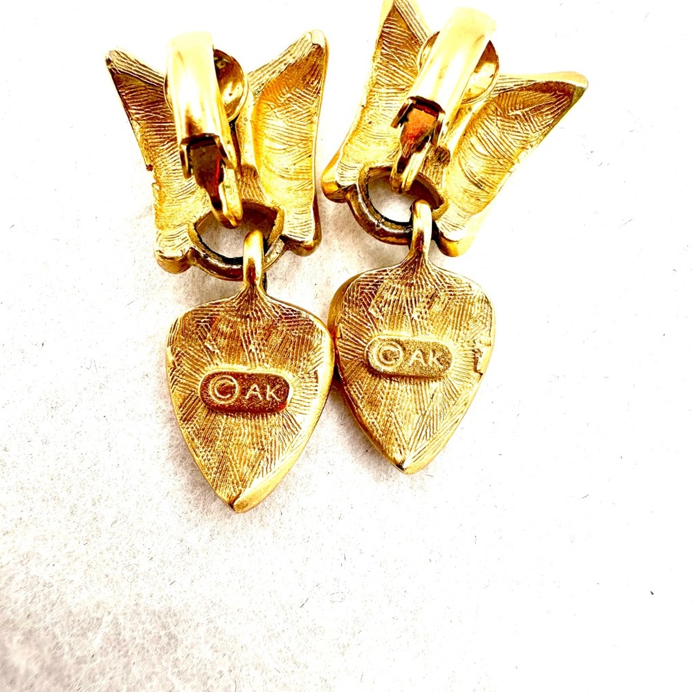 Vintage 1980’s Anne Klein Matte Gold Tone Ear Clip Earrings - Picture 9 of 10